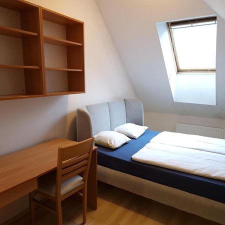 Glinska Rooms Ljubljana Bagian luar foto