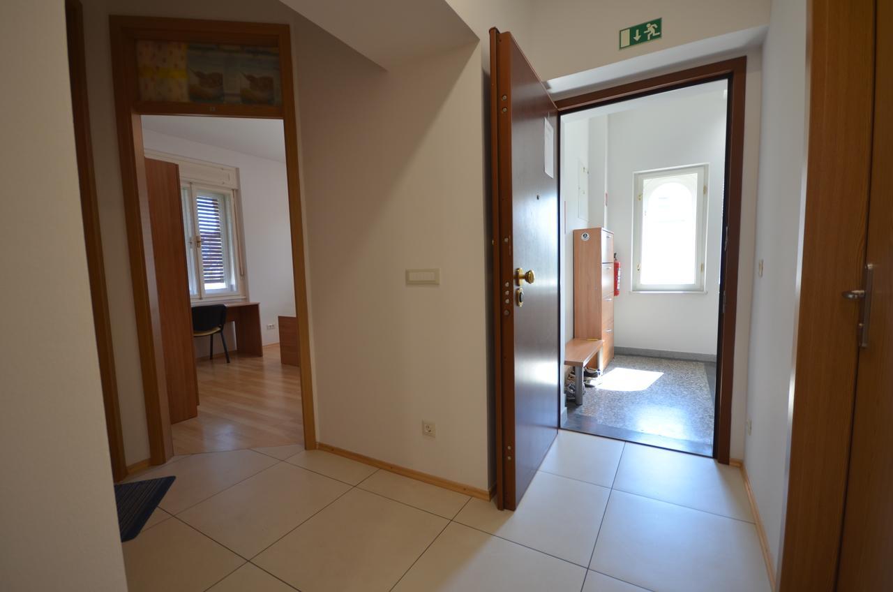 Glinska Rooms Ljubljana Bagian luar foto