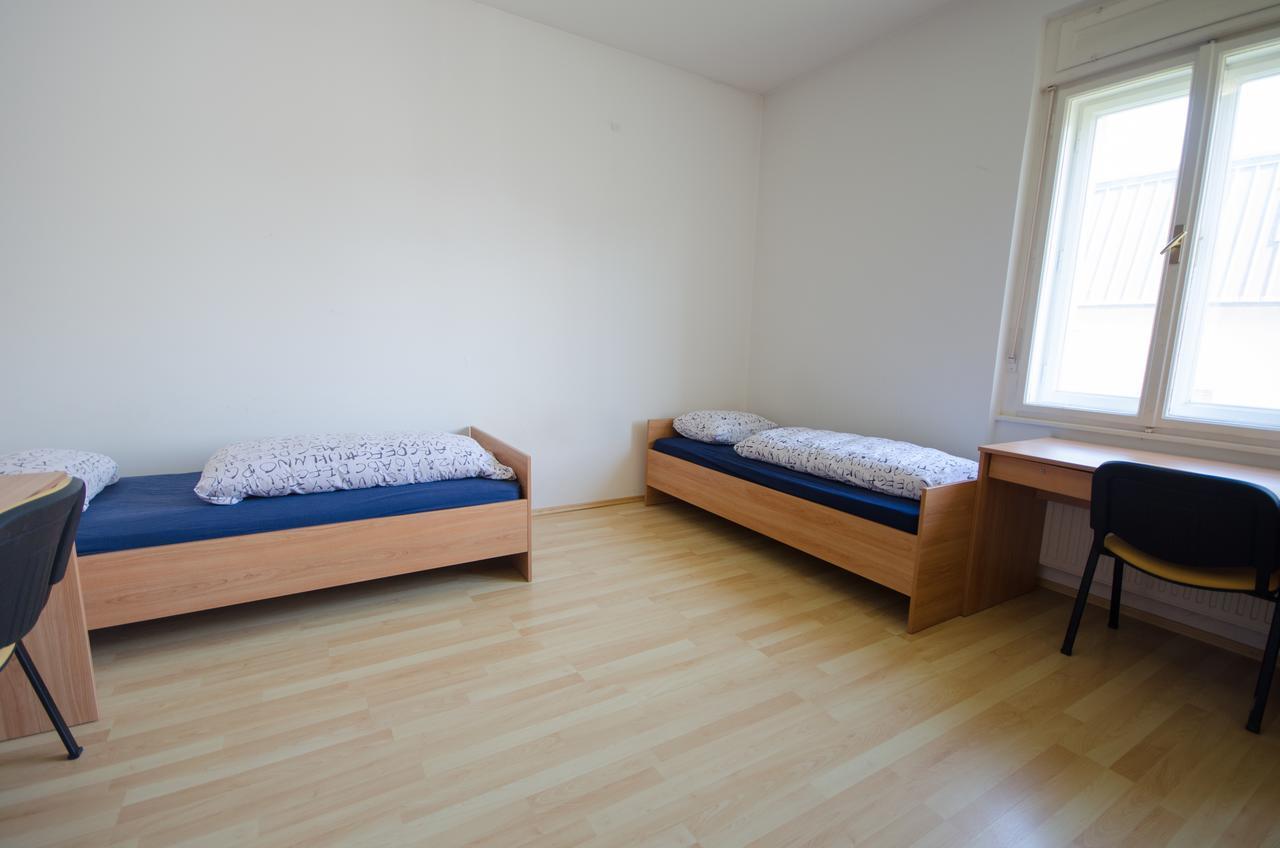 Glinska Rooms Ljubljana Bagian luar foto