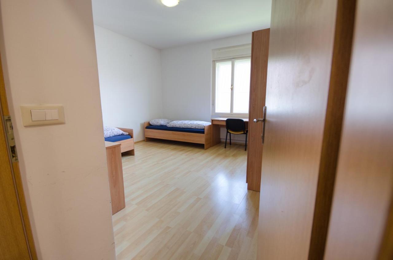 Glinska Rooms Ljubljana Bagian luar foto